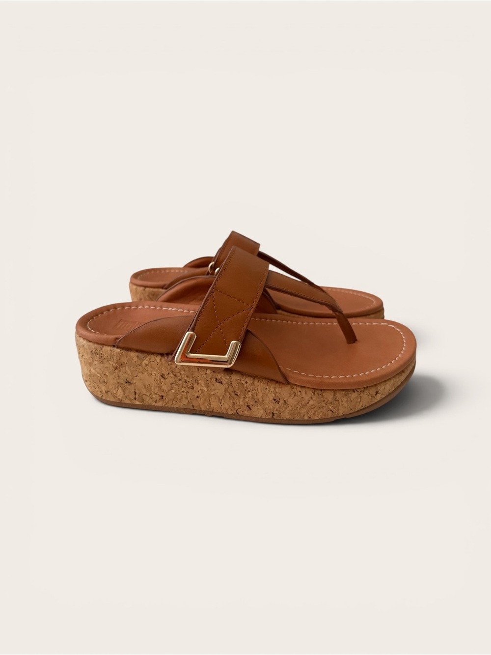 FitFlop Leather Toe Post Sandals – Tan - Picture 3 of 14